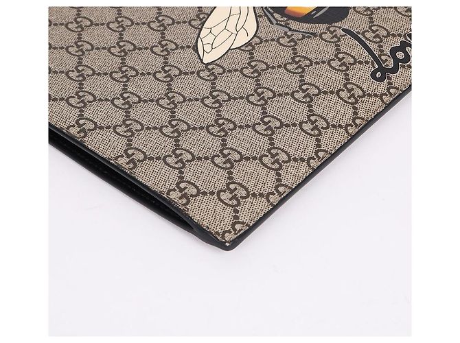 Gucci Bee Printed Medium Strap Clutch Bag - view 7