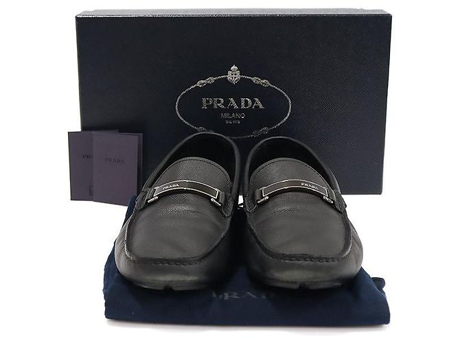 Prada Mocassini da guida da uomo in pelle Saffiano nera con scritte argentate Nero - vista 2