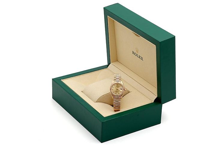 Rolex Datejust in oro da donna, quadrante originale con dieci diamanti D'oro - vista 17