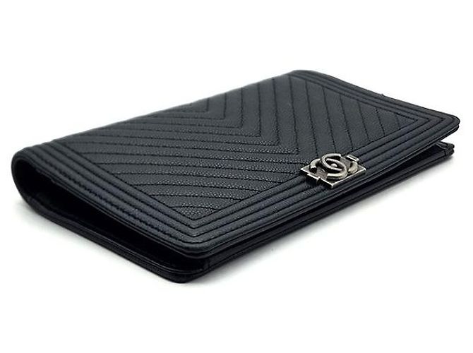 Chanel Long Wallet Boy in Caviar Chevron Schwarz - Ansicht 4