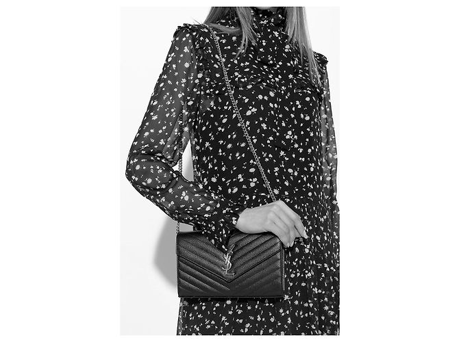 Saint Laurent Bolsa de ombro acolchoada Preto - vista 9