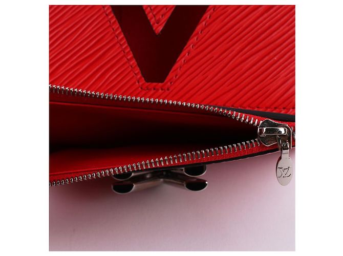 Louis Vuitton Red Twist Silver Monogramm Geldbörse Rot - vue 10