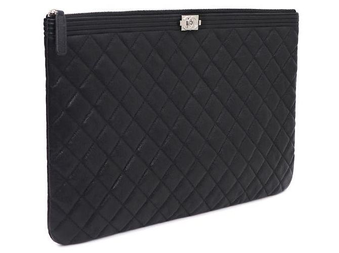 Chanel Clutch Large Silver Boy di Black Caviar Nero - vista 2