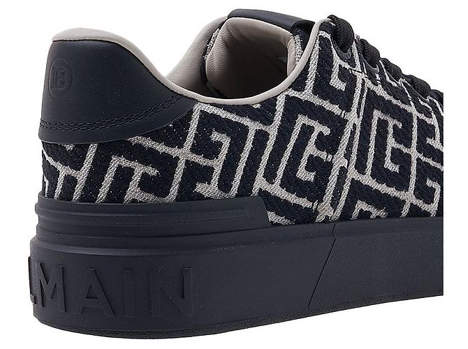 Balmain Cappotto da uomo Monogram Sneakers TJCM EDK Nero - vista 10