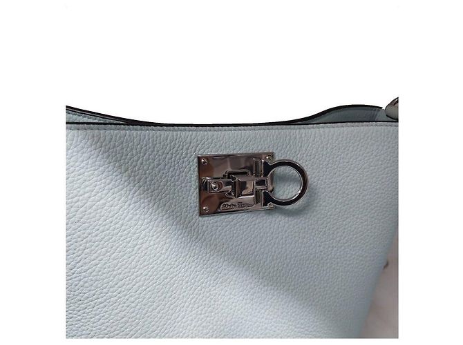 Salvatore Ferragamo FERRAGAMO Studio Silver Mint Borsa Bucket Tote Borsa a Spalla Verde - vista 5