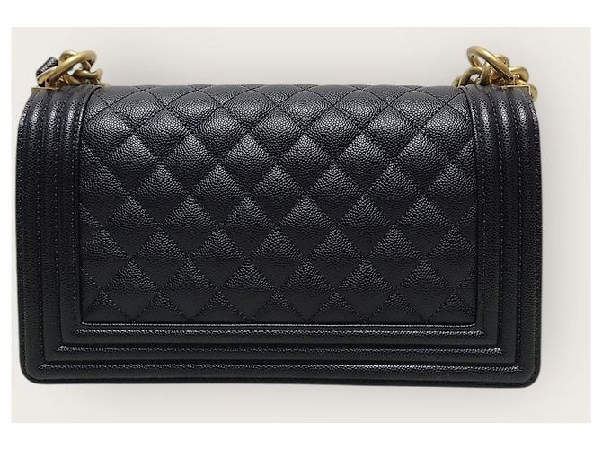 Chanel Black Caviar Gold Boy Bag Medium Chip Nero - vista 6