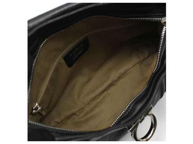 Salvatore Ferragamo Borsa a tracolla in pelle nera con Gancini argento dorato Nero - vista 7