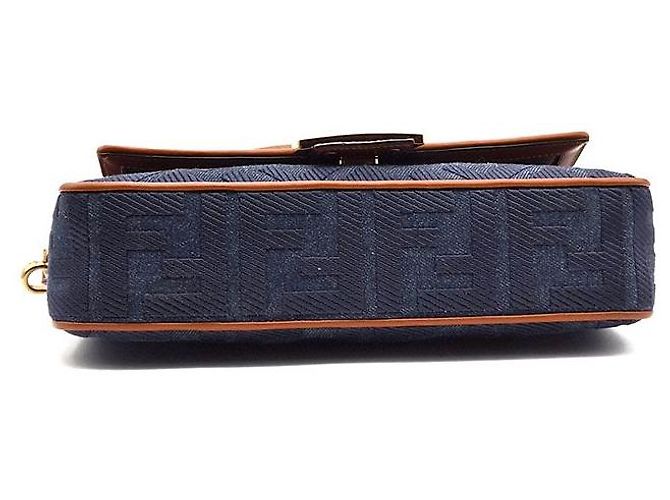 Fendi Bolso Baguette de Denim Juka Azul - vista 7