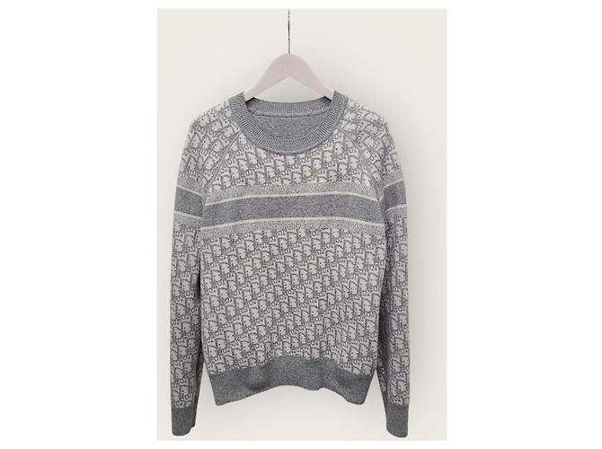Dior Reversibler grauer Cashmere-Strickpullover mit Oblique-Muster
Crewneck Braun - Ansicht 2