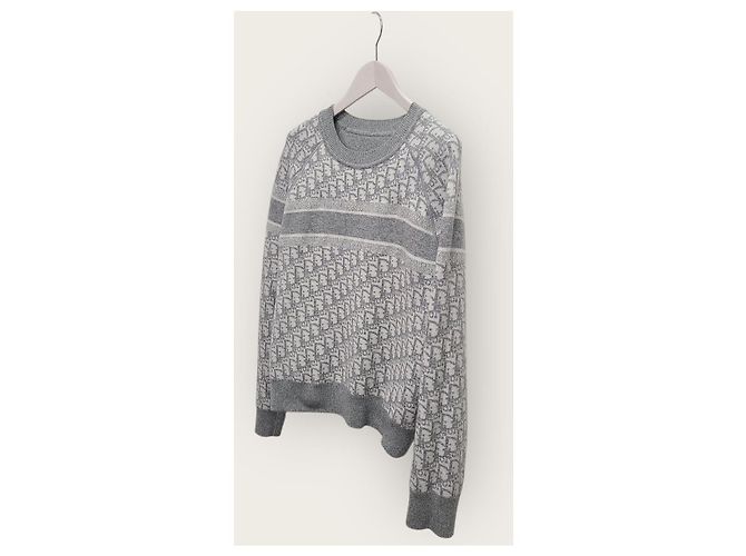Dior Reversibler grauer Cashmere-Strickpullover mit Oblique-Muster
Crewneck Braun - Ansicht 3