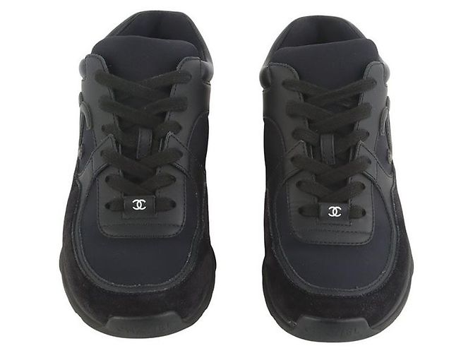 Chanel Sneakers Cruise in pelle nera e scamosciata con logo CC Nero - vista 2