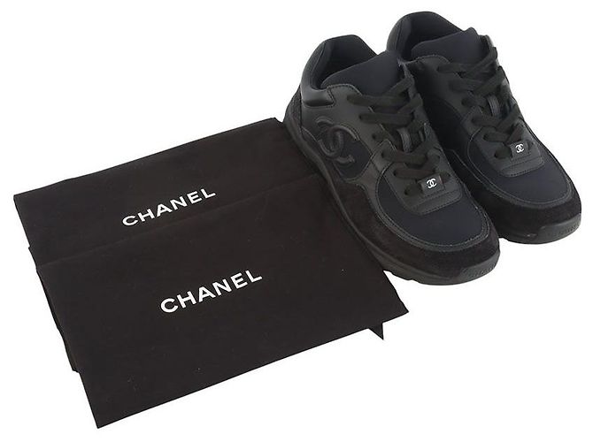 Chanel Sneakers Cruise in pelle nera e scamosciata con logo CC Nero - vista 8