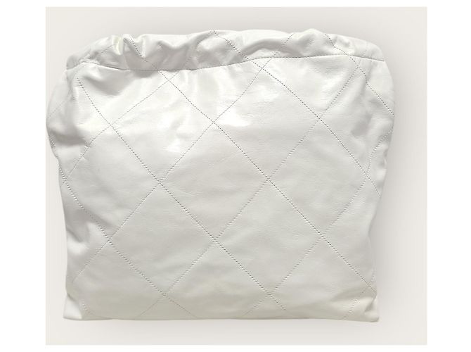 Chanel Sac à bandoulière blanc taille Medium avec chaîne dorée brillante - vue 5