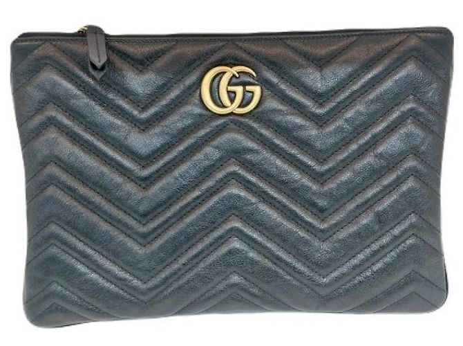 Gucci Clutch Black GG Marmont in pelle matelassé lucida Nero - vista 2