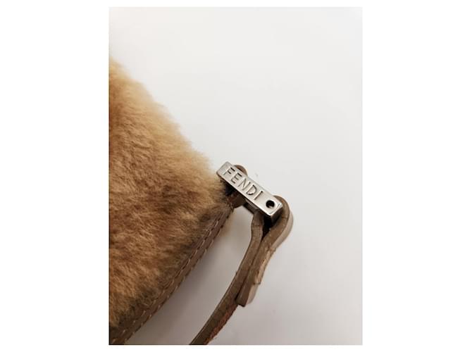 Fendi Borsa a tracolla in shearling marrone - vista 13