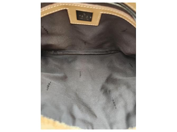 Fendi Borsa a tracolla in shearling marrone - vista 14