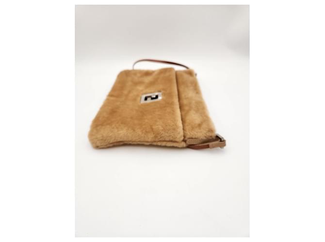 Fendi Borsa a tracolla in shearling marrone - vista 8