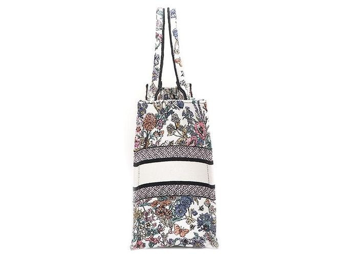 Book Tote Dior Tote de lona Lucky Flower Calendar com bordado total Medium SKU Multicor - vista 12