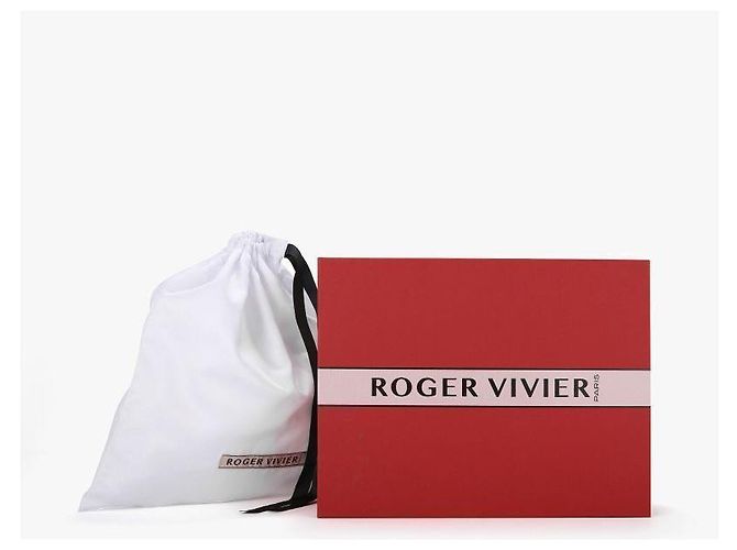 Roger Vivier Sneakers Vivrun Strass Buckle Nero - vista 11