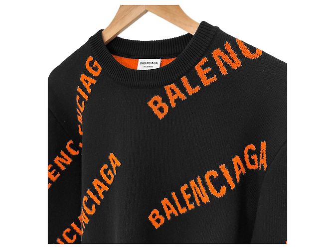 Balenciaga Kurzes Damen-Strickpullover aus Wolle mit Multi-Logo-Jacquard Orange Schwarz - Ansicht 5