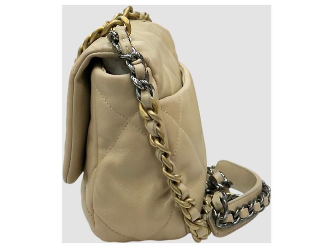 Chanel 19 Chanel Bolsa com aba Medium Beige Marrom - vista 3