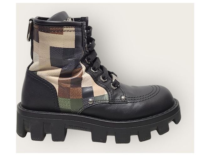 Louis Vuitton Damier Camouflage LV Checker Combat Boots Schwarz - Ansicht 2