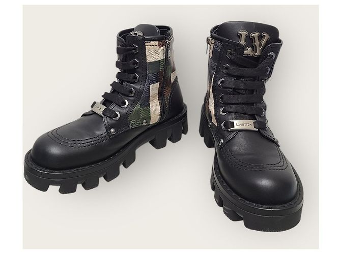 Louis Vuitton Damier Camouflage LV Checker Combat Boots Schwarz - Ansicht 3