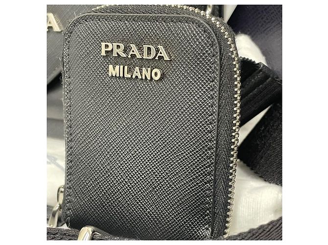 Prada Borsa a tracolla a bustina in Saffiano nero - vista 4
