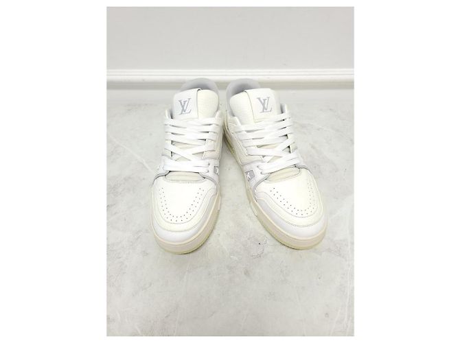 Louis Vuitton Weiße LV Leder Trainer Sneaker - Ansicht 3
