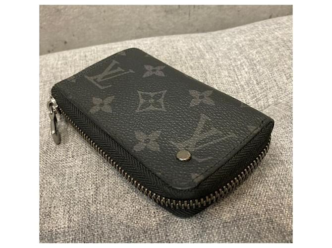 Louis Vuitton Llavero Monogram Eclipse Multicolor - vista 5