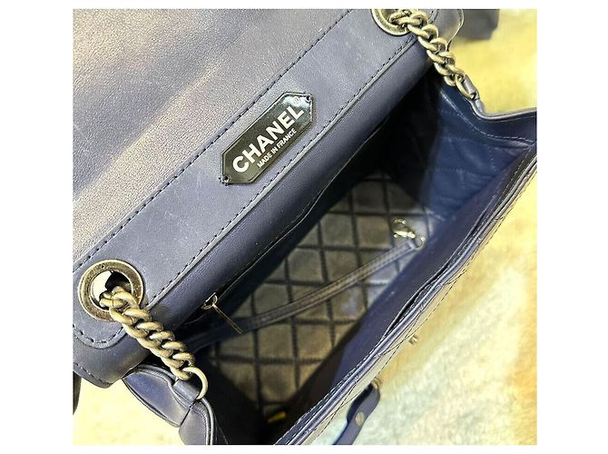 Chanel Bolsa Coco Flap em couro clássico Coleção Navy Azul - vista 7