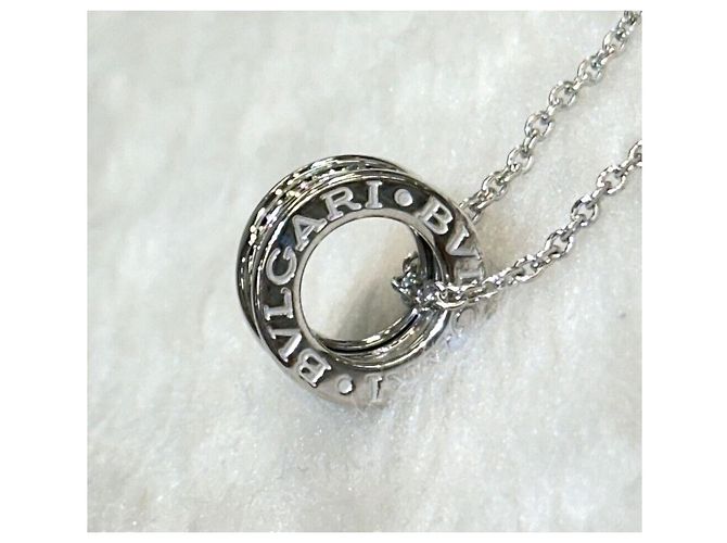Bulgari Collana in oro bianco e diamanti pavé - vista 3