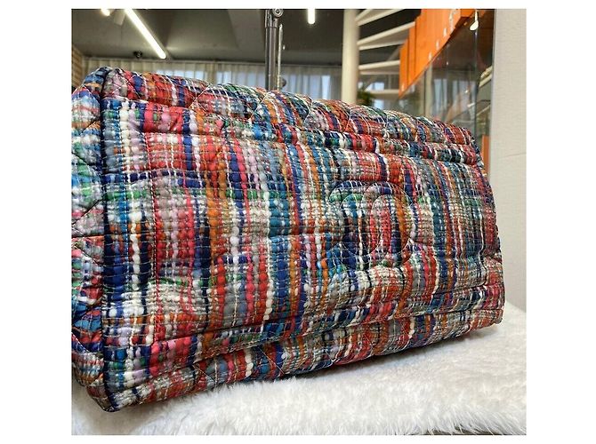Chanel Sac Cocoon Tote Bag Rembourré Off-White Multi-Color Blanc - vue 3
