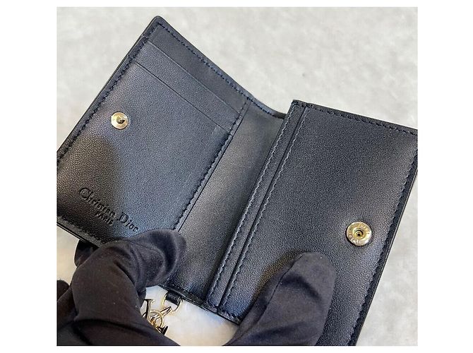 Dior Kartenetui aus Lammleder Cannage Schwarz Gold - Ansicht 5