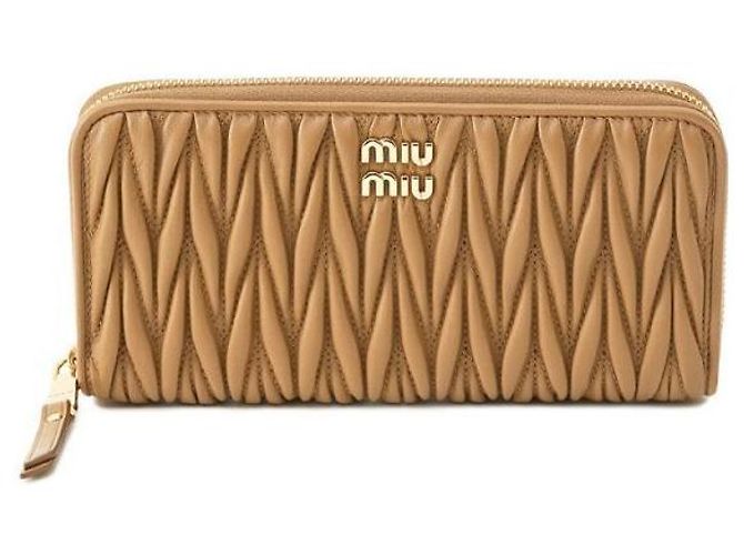Miu Miu Großer Matelassé-Nappaleder-Geldbeutel Braun - Ansicht 3