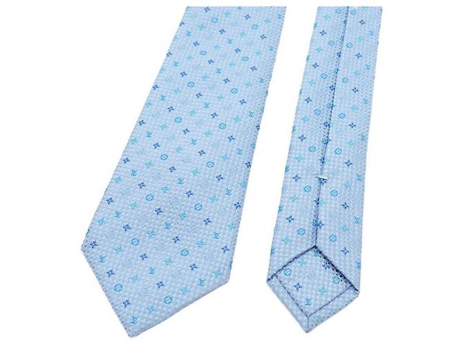 Louis Vuitton Monogram Silk Men's Tie Blue - view 3