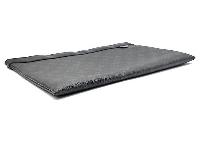 Louis Vuitton Clutch Eclipse Discovery Preto - vista 5