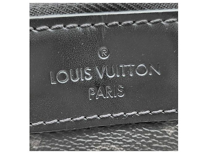 Louis Vuitton Clutch Eclipse Discovery Preto - vista 6