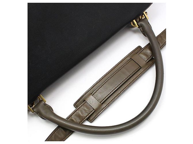 Céline Trapeze Schultertasche mit Goldakzenten Braun - Ansicht 9