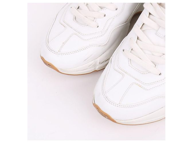Gucci Sneakers Worldwide Patch Rhyton Bianco - vista 3