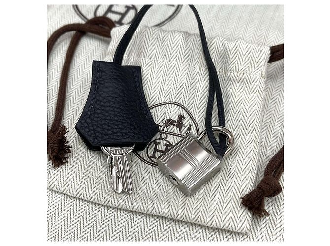 Hermès Birkin Togo Schwarz mit Silberhardware - Ansicht 11