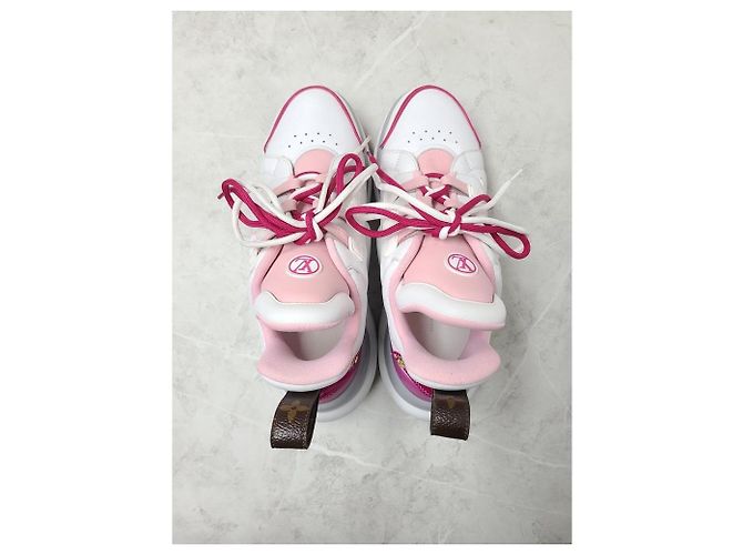 Louis Vuitton Archlight Sneaker aus rosa Leder mit Monogramm Pink - Ansicht 6