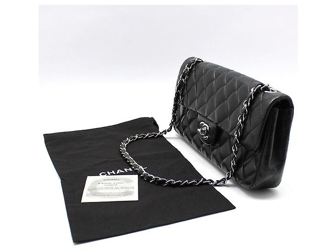 Chanel Borsa a tracolla Baguette Classic in agnello nero con catena argentata - vista 2