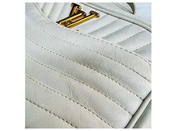 Louis Vuitton Borsa a tracolla New Wave Camera Bag - vista 6