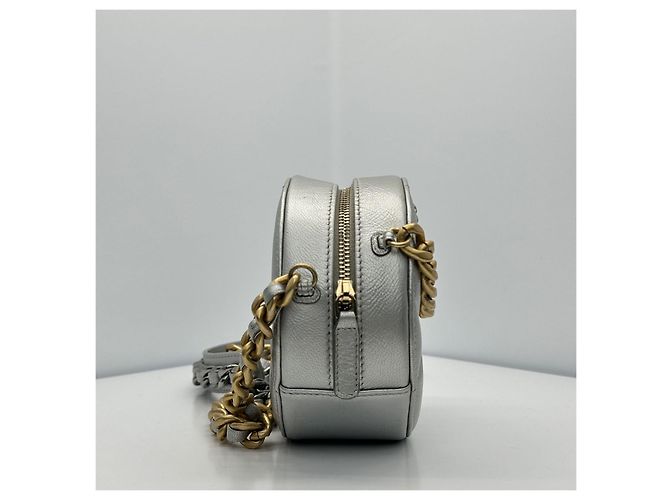 Chanel 19 Chanel Mini Borsa Tamburello Rotonda con Catena Argento - vista 4