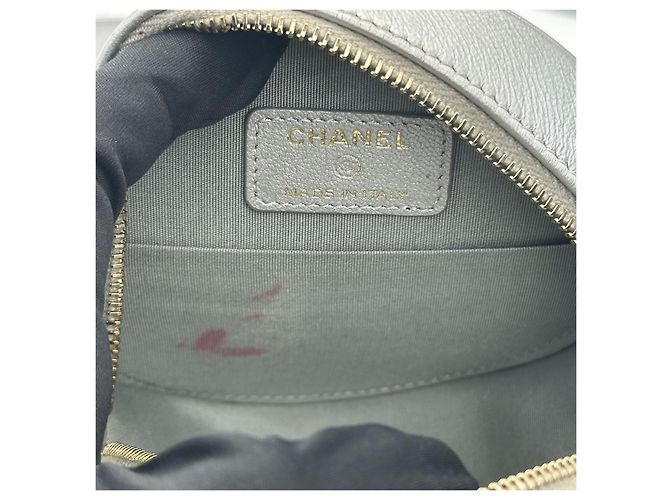 Chanel 19 Chanel Mini Borsa Tamburello Rotonda con Catena Argento - vista 7