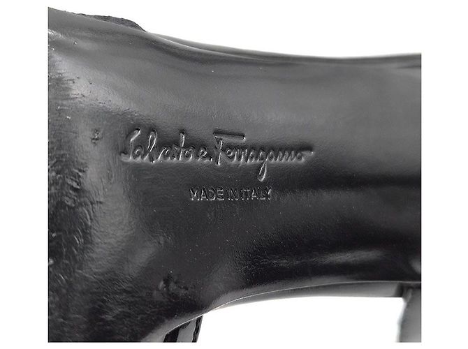 Salvatore Ferragamo Décolleté in vernice Gancini Nero - vista 7