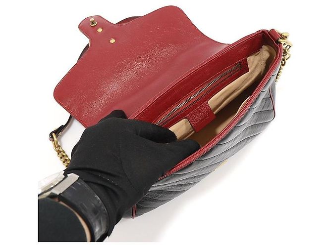 Gucci Borsa a mano Matelassé nero e rosso con catena dorata GG Marmont Small - vista 5
