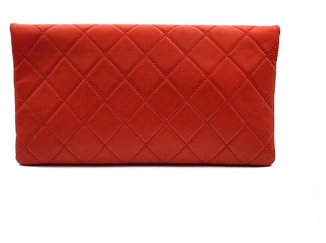 Chanel Clutch plegable de piel de cordero Roja - vista 3