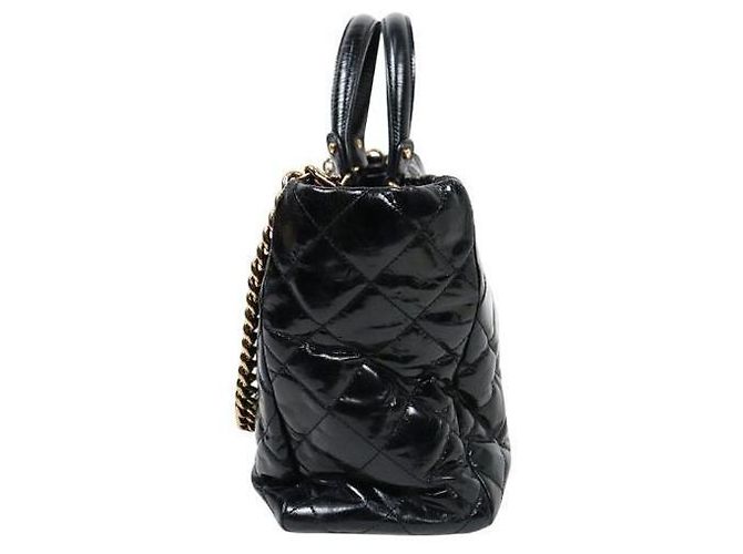 Chanel Borsa tote in pelle di vitello stropicciata nera Nero - vista 2
